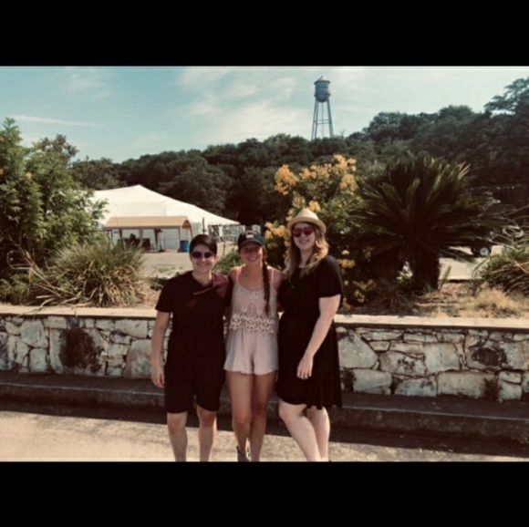 Meet your Posher, Clare - Picture 1 of 1